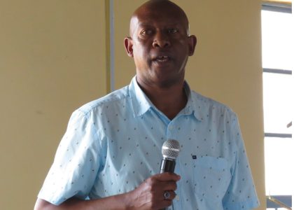 Colleague speaking in tribute to the late Jeremiah Wandu Kimemia